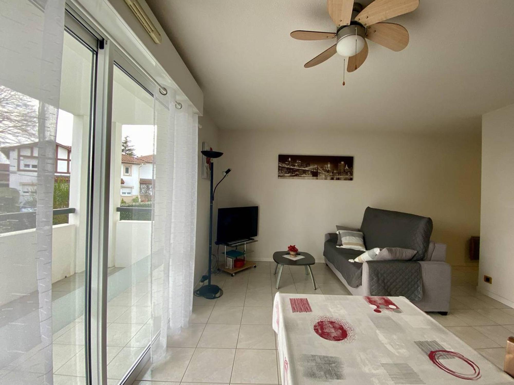 Appartement T2 Confortable Avec Terrasse, Proche Centre Ville Et Thermes, Cambo-Les-Bains - Fr-1-495-30 Exterior foto